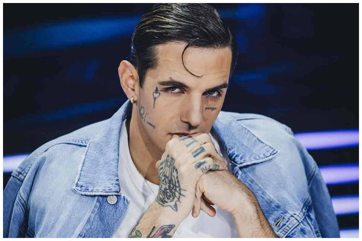 Achille Lauro, com'era prima di diventare famoso: il prima e il dopo del  giudice di X Factor - Ilsabato.com