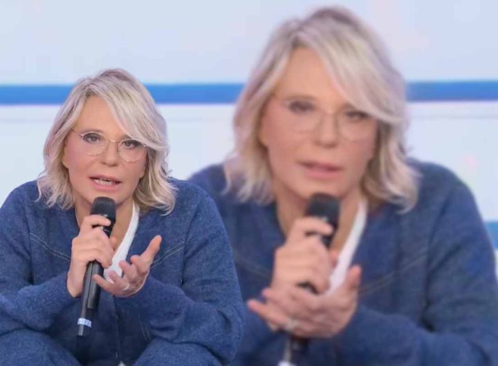 maria de filippi furiosa segnalazione