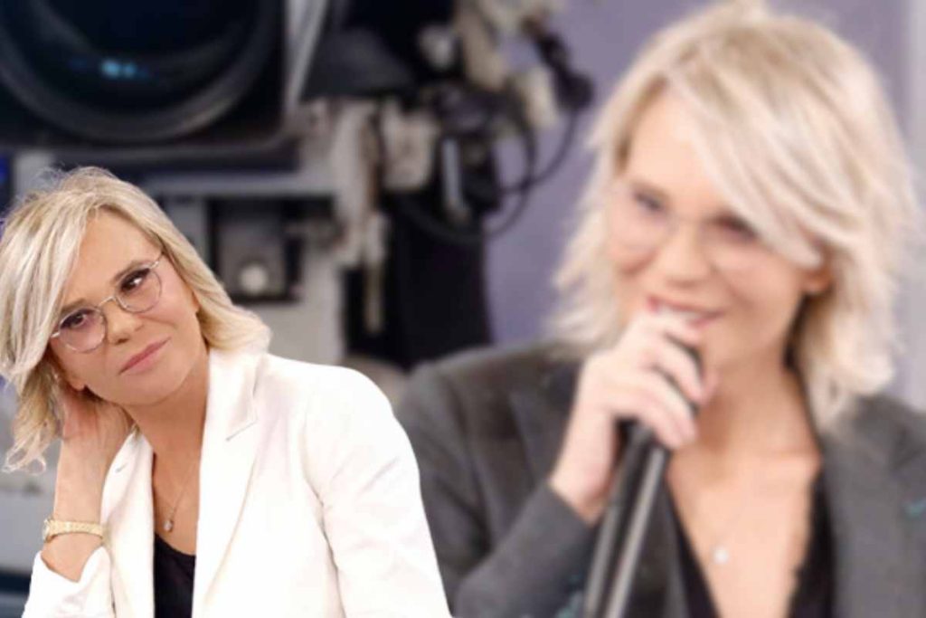 maria de filippi irriconoscibile la foto