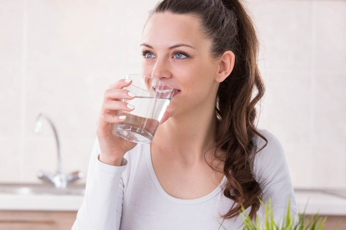 Bicchieri di acqua dose giornaliera